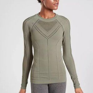 Athleta Oxygen Long Sleeve Mesh Top in Laurel Olive - EUC